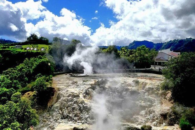 Full Day Jeep Tour Furnas with lunch (Cozido) and drinks included - Authentic Experiences and Visitor Feedback