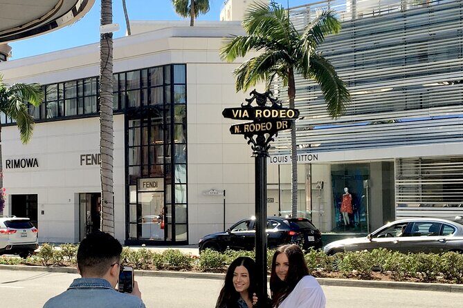 Full-Day LA Iconic Sites Tour From Hollywood with Six Stops - A Deep Dive into the LA Iconic Sites Tour