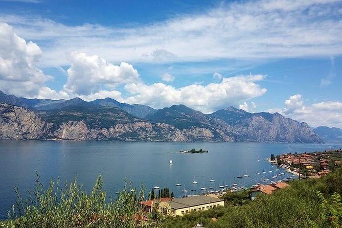 Full-Day Lake Garda and Desenzano del Garda from Milan - small group tour - Authenticity and Value