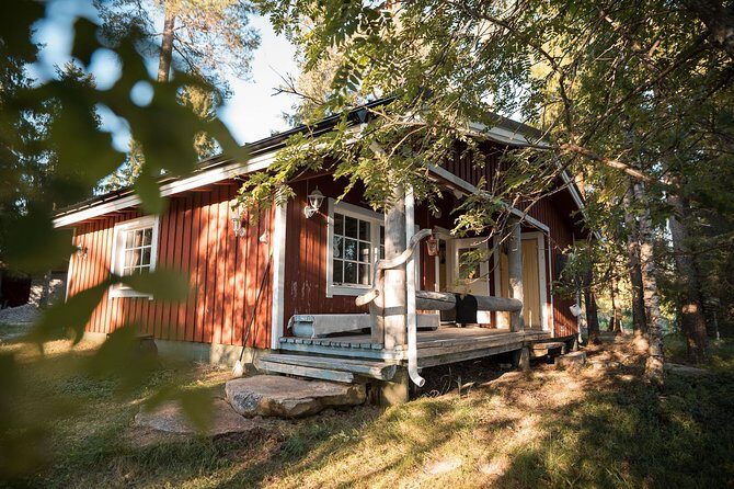 Full Day Lapland Tour, including Lunch and Dinner - Key Points