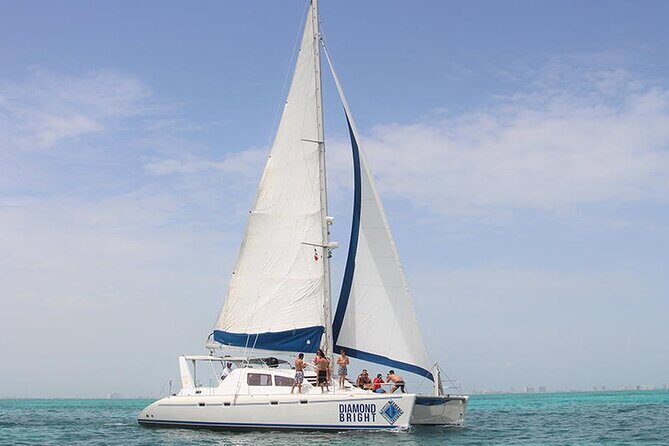 Full-Day Luxurious Catamaran Adventure - Cancún to Isla Mujeres - The Experience in Detail