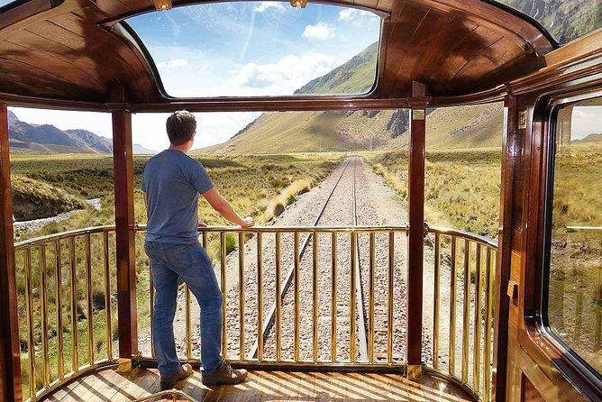 Full day: Luxury train from Cusco to Puno - A Journey in Style and Serenity