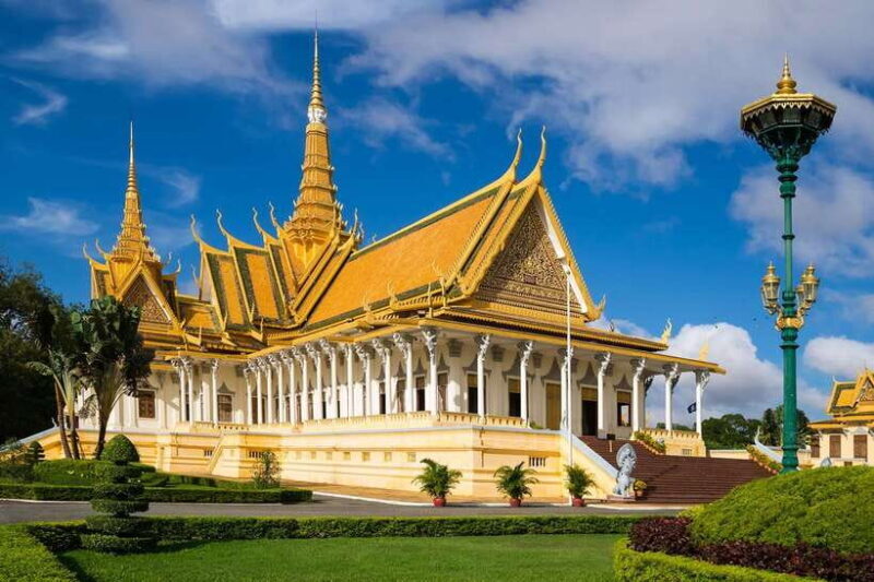 Full-Day Phnom Penh Private Tour (Tour start from Siem Reap) - Key Points