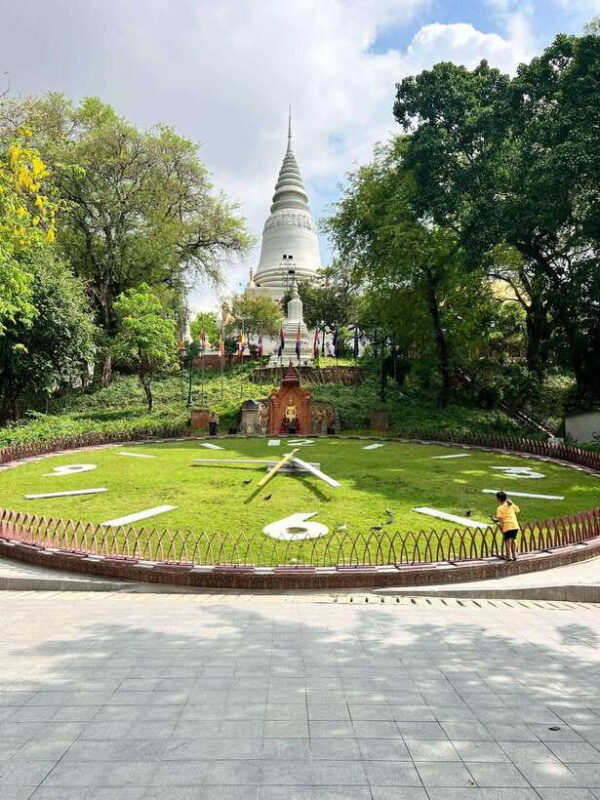 Full-Day Phnom Penh Private Tour (Tour start from Siem Reap) - FAQs