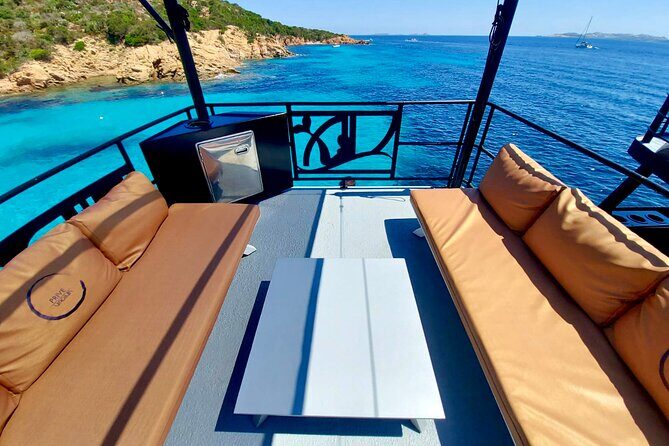Full day private archipelago tour in La Maddalena - Key Points