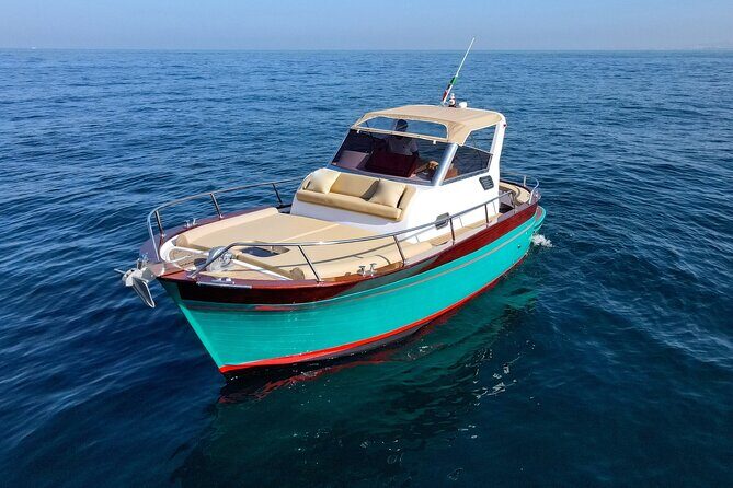 Full-Day Private Boat Tour to Gulf of Naples: Ischia & Procida - The Itinerary in Detail: What to Expect from This Private Boat Tour