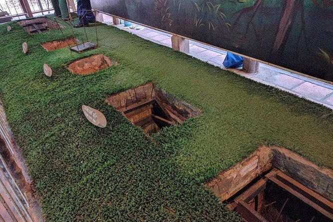 Full-Day Private Cu Chi Tunnels and Ho Chi Minh City Tour From Phu My with Lunch - Tasting Vietnam: Lunch and City Sights