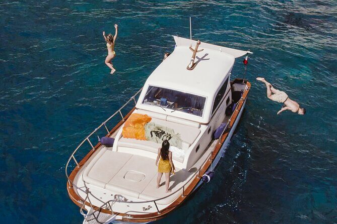 Full-Day Private Guided Boat Tour in Amalfi - Authentic Experiences and Guest Feedback