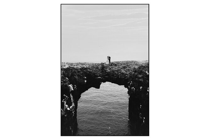 Full Day Private Iceland Elopement Photographer - Key Points