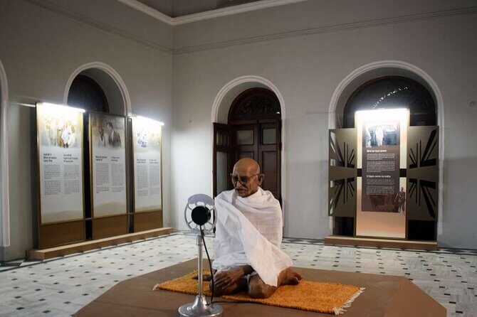 Full Day Private Sightseeing Tour of Ahmedabad - Exploring Ahmedabad’s Top Sights: What You Can Expect