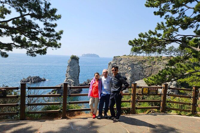 Full-Day Private Tour in Jeju Island - Exploring Jeju in Depth: What to Expect from the Tour