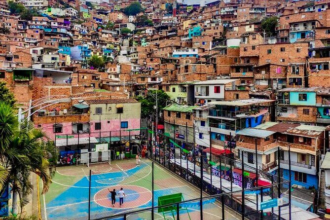 Full Day Private Tour in Medellin + Optional Spanish Class - Detailed Breakdown of the Itinerary