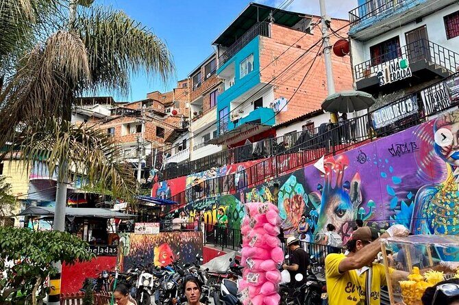 Full Day Private Tour in Medellin + Optional Spanish Class - The Sum Up