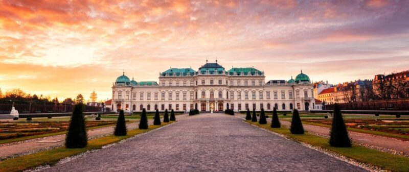 Full-Day Private Trip From Prague to Vienna - Key Points