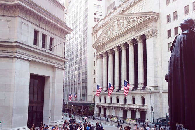 Full Day Private Walking Tour in New York from New York hotels - FAQs