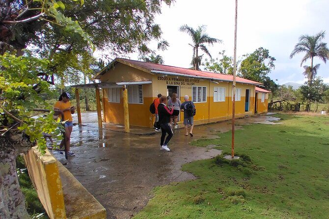 Full Day Punta Cana Safari with Lunch by the River - FAQs