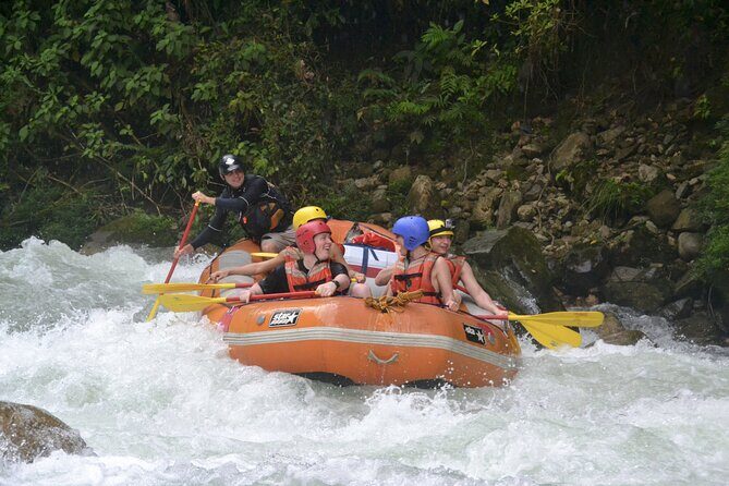 Full-Day Rafting in Jondachi & Hollin Class IV Tena, Ecuador - Full-Day Rafting in Jondachi & Hollin Class IV Tena, Ecuador