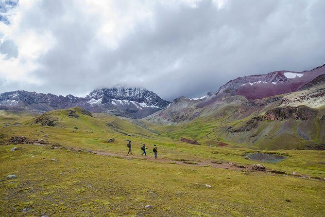 Full-Day Rainbow Mountain & Red Valley Small-Group Trek from Cusco - Key Points