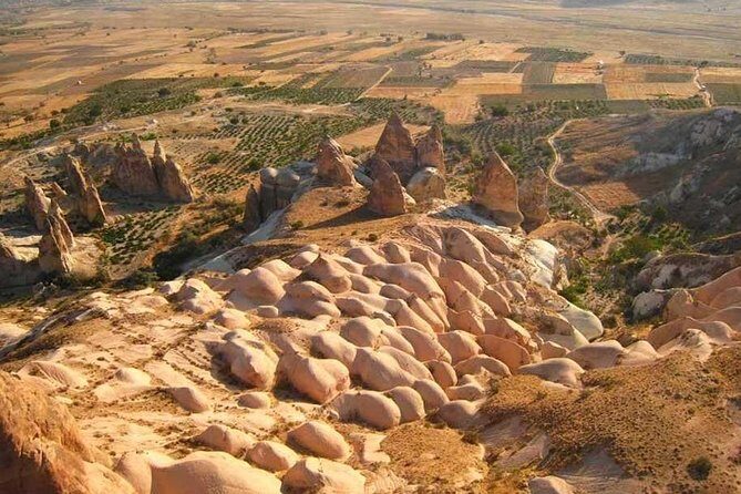 Full-Day Red Tour of Cappadocia with Lunch - Special Features and Practical Notes