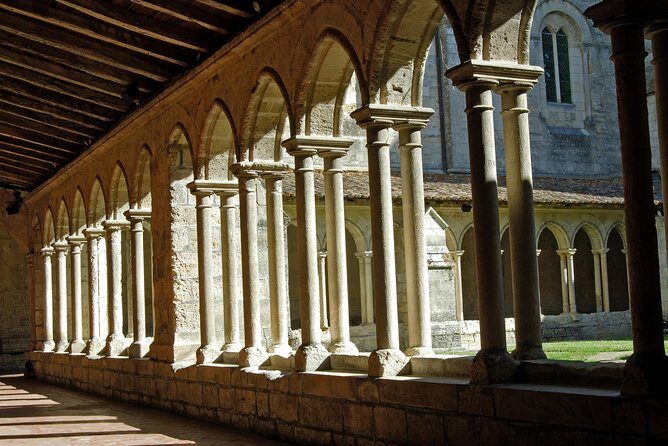 Full-day Saint-Emilion: Village, Undergrounds and Châteaux - A Balanced Look at the Saint-Emilion Tour