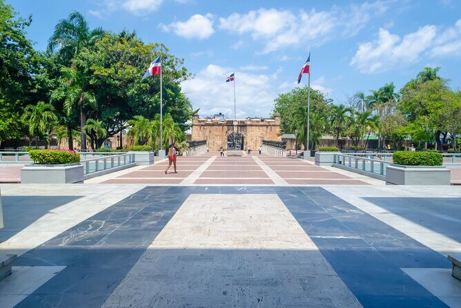 Full Day Santo Domingo City Tour: History of the Caribbean From Punta Cana - Transportation and Group Dynamics
