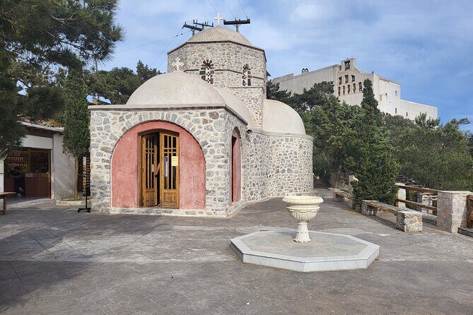 Full-Day Santorini Personalized Private Guided Tour Experience - Who Should Consider This Tour?