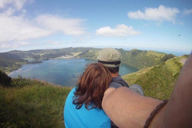 Full Day Sete Cidades and Lagoa do Fogo PRIVATE 4WD Tour with Lunch - A Private Full-Day Adventure in the Azores: Sete Cidades and Lagoa do Fogo