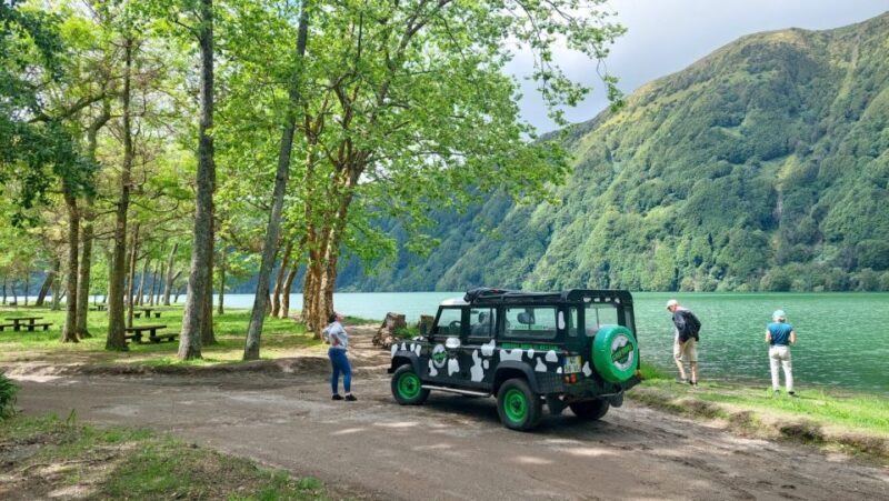 Full Day Sete Cidades + Lagoa do Fogo - Transportation and Logistics: What to Expect