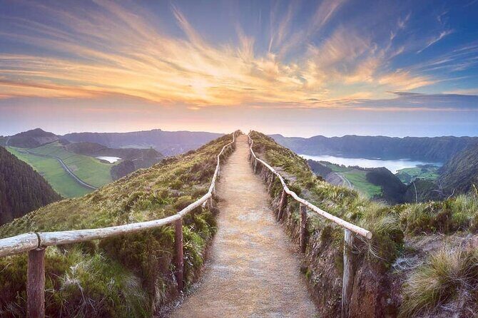 Full Day Sete Cidades & Lagoa do Fogo Tour With Lunch (West Tour) - The Sum Up