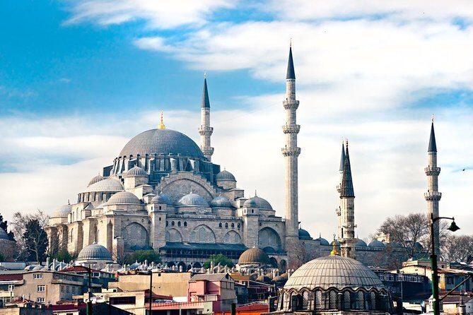 Full-Day Small-Group Guided Tour to Famous Mosques in Istanbul - Exploring Istanbuls Iconic Mosques: A Practical and Authentic Experience