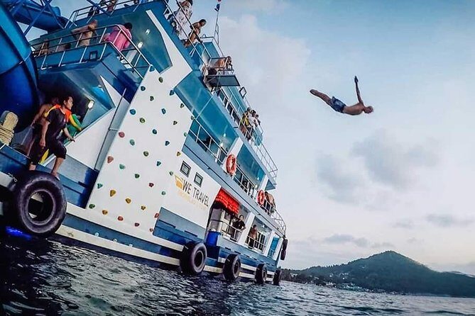 Full day snorkeling adventure around Koh Tao - The Meeting & Departure