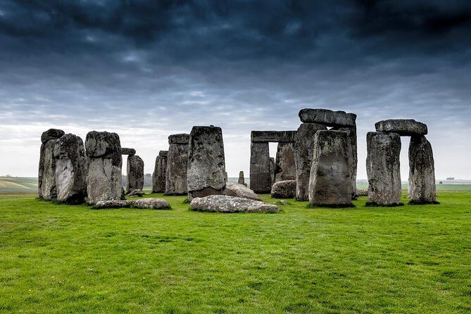 Full-Day Stonehenge and Avebury Tour from Glastonbury - An In-Depth Look at the Full-Day Tour