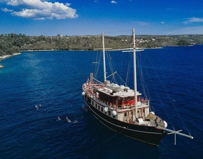 Full-Day Swimming and Snorkeling Tour in Split - An Introduction to the Full-Day Swimming and Snorkeling Tour