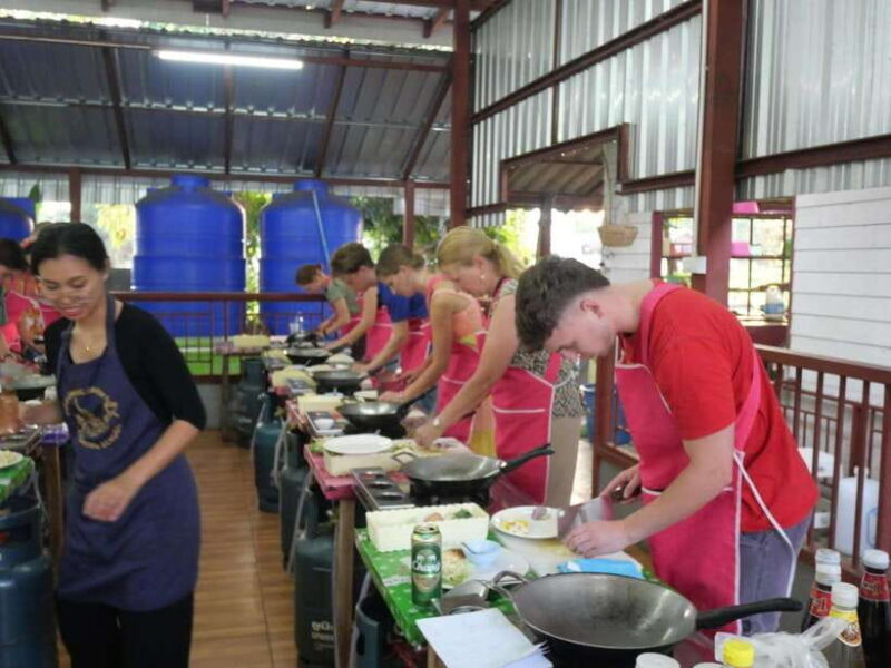 Full Day Thai Cooking Class in Organic Farm and Market - Exploring the Full Day Thai Cooking Class Experience