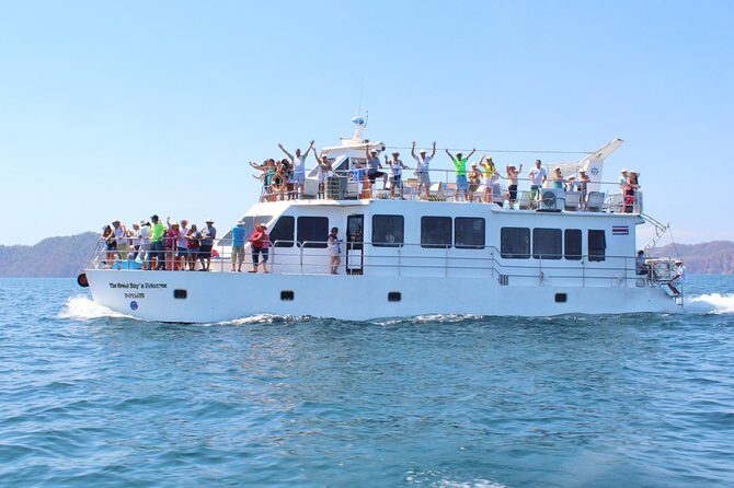 Full-Day Tortuga Island Cruise from San Jose - FAQ