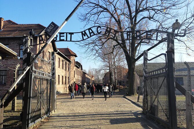 Full-Day Tour From Warsaw to Auschwitz (guided) and Krakow by car - The Full-Day Journey: An In-Depth Review