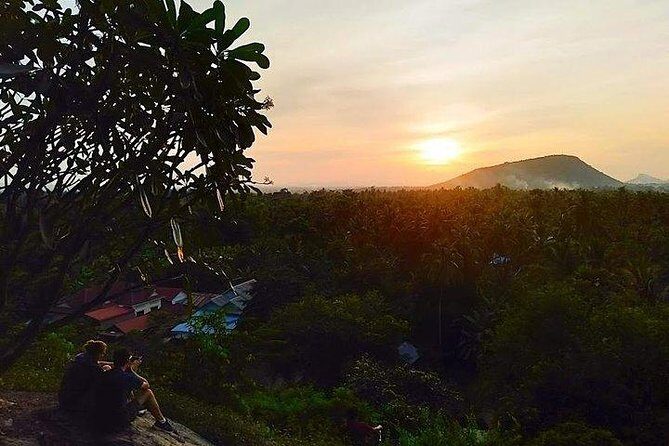 Full Day-Tour: Handicraft, Bamboo train, Killing cave. Bat cave - Who is This Tour Best For?