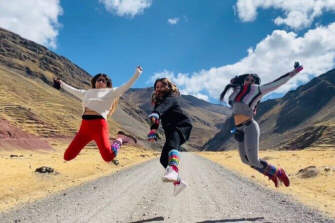 Full Day Tour in ATV by Montana 7 Colores Cusco - FAQs