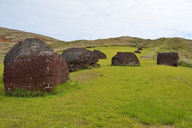 Full Day Tour in Rapa Nui - Exploring the Full Day Tour in Rapa Nui