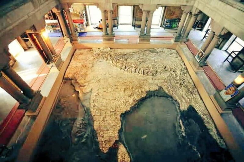 Full Day Tour of Varanasi - Key Points