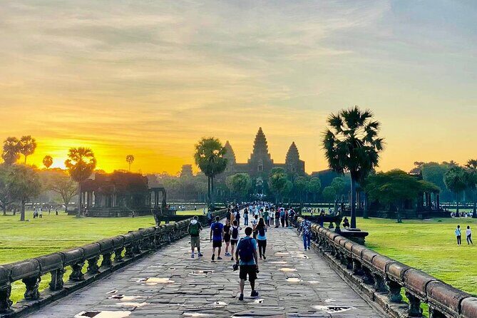 Full Day Tour Phnom Penh to Siem Reap Taxi, Angkor Visit & Return - A Day to Discover Cambodia’s Great Temples: Phnom Penh to Siem Reap and Angkor Wat