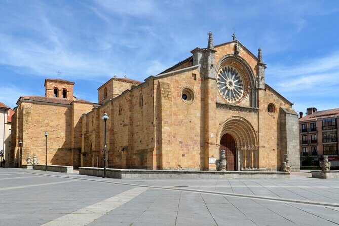 Full Day Tour to Avila & Segovia from Madrid - Detailed Breakdown of the Itinerary