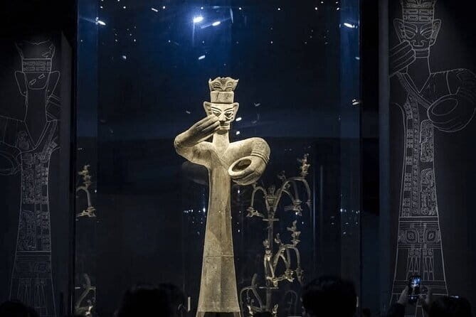 Full Day Tour to Chengdu Panda Centre and Sanxingdui Site - Key Points