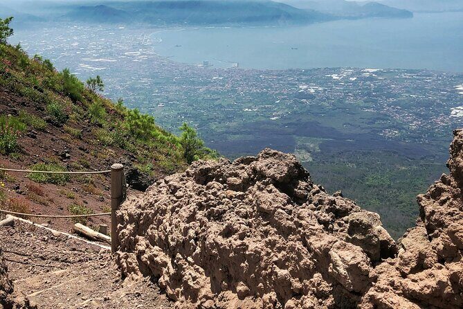 Full Day Tour to Pompeii, Vesuvius and Wine Tasting - A Closer Look at the Tour Experience