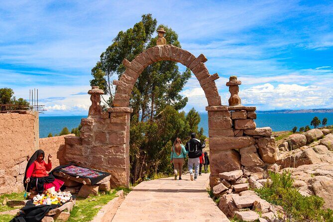 Full Day Tour Uros and Taquile Islands (Speed Boat) - Key Points