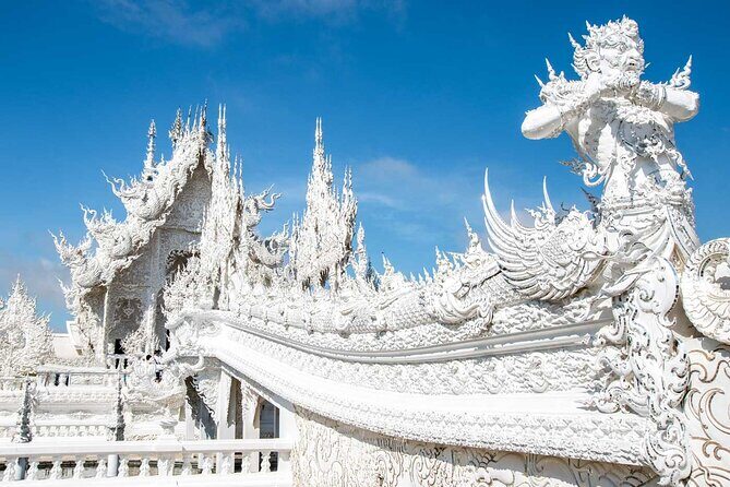 Full Day Tour White Temple Black House and Blue Temple with Lunch - Who Should Consider This Tour?