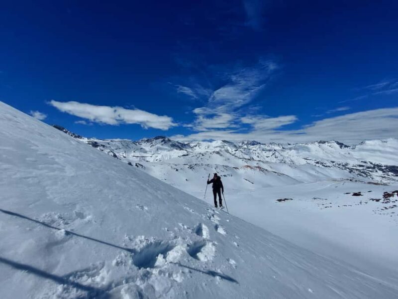 Full-Day Trek to Cerro El Pintor from Santiago - Key Points