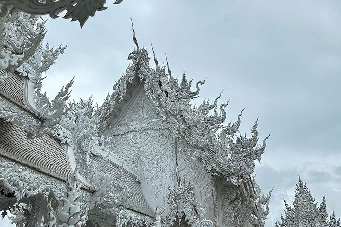 Full Day Trip Around Chiang Rai Highlights with Pick up - FAQ