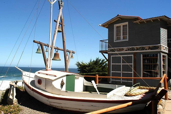 Full Day Trip to Isla Negra, Pomaire & Undurraga Vineyard - Small Group - Key Points