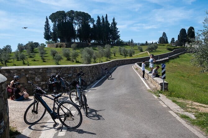 Full-Day Tuscan Hills Bike Tour With Lunch at Farm - The Full Experience: Deep Dive into the Tuscany Bike Tour
